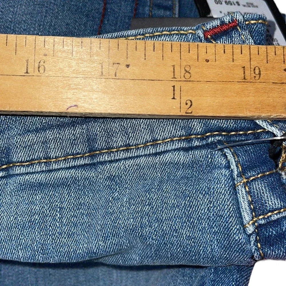 NWT True Religion Ricky Flap Frosted Light, Size 38x33